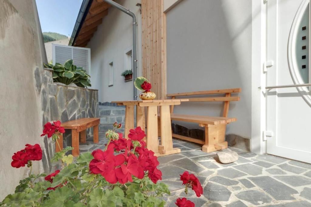 Apartments Julian Experience Rateče Zewnętrze zdjęcie