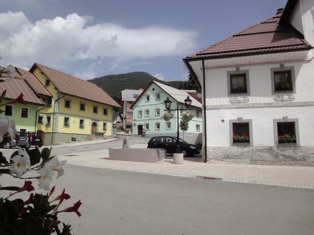Apartments Julian Experience Rateče Zewnętrze zdjęcie
